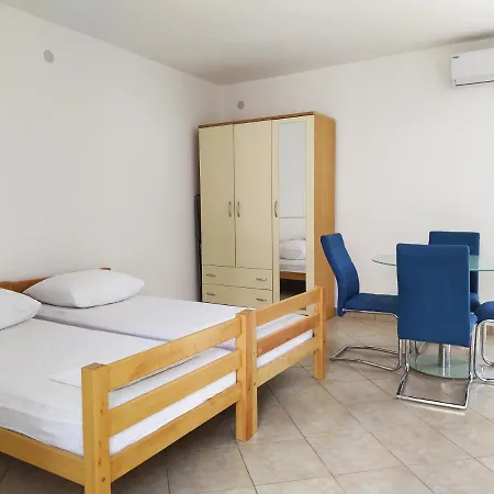 Tatil Evi Holiday Home Pag
